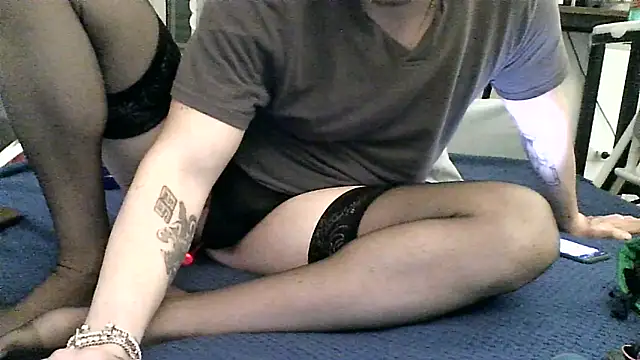 V4L389 online show from April 2026 09:59:02 PM