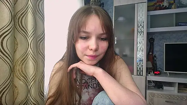 Snapshot of Princess_Mira chatting on May 2026 09:06:02 AM Princess Mira online show from May 2026 09:06:02 AM