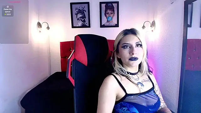Snapshot of aliceinflames chatting on May 2026 08:05:02 PM aliceinflames online show from May 2026 08:05:02 PM