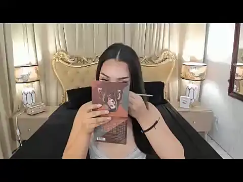 OliviaRoxy online show from May 2026 05:02:02 AM