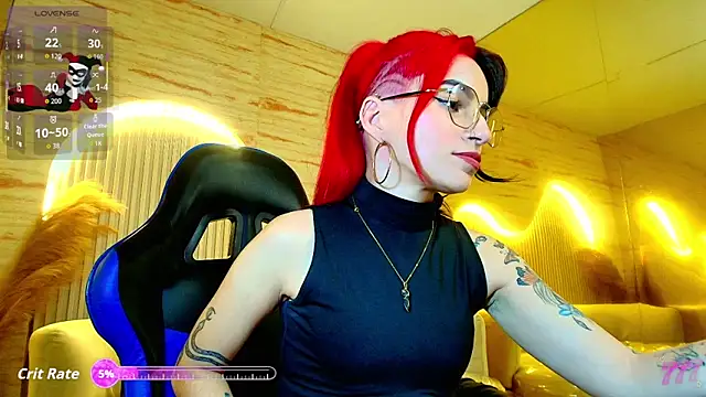 Snapshot of Moon_Red_r chatting on May 2026 12:09:02 PM Moon Red r online show from May 2026 12:09:02 PM