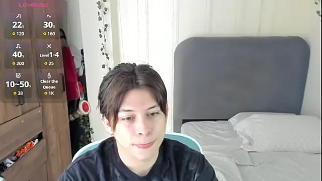 Felixzyn online show from April 2026 06:57:02 PM