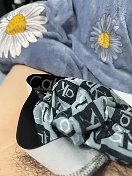 Evil21023 online show from April 2026 01:48:02 PM