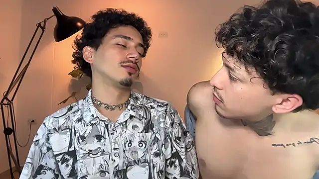 Snapshot of Noah_and_Steven chatting on May 2026 03:40:01 PM Noah and Steven online show from May 2026 03:40:01 PM