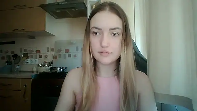 Snapshot of Lisanta chatting on June 2026 07:50:02 AM Lisanta online show from June 2026 07:50:02 AM