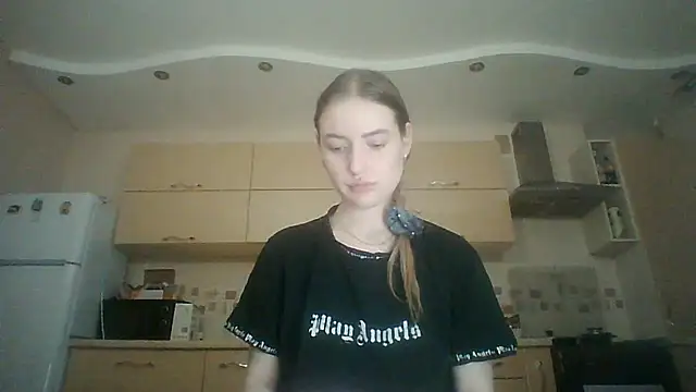 Snapshot of Lisanta chatting on July 2026 07:35:02 PM Lisanta online show from July 2026 07:35:02 PM