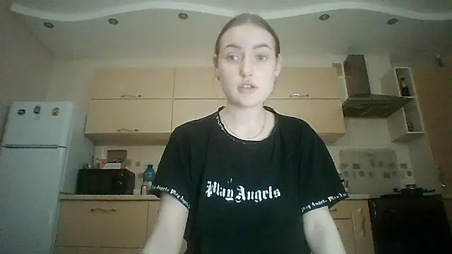 Snapshot of Lisanta chatting on July 2026 07:27:02 PM Lisanta online show from July 2026 07:27:02 PM