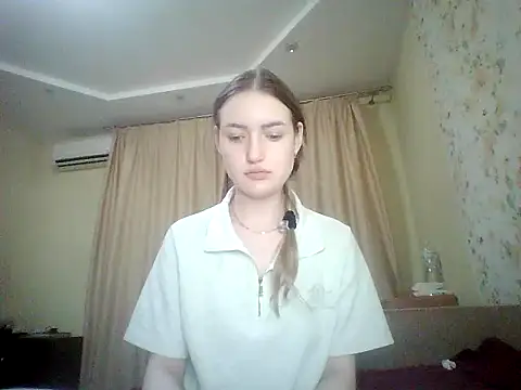 Snapshot of Lisanta chatting on July 2026 07:39:01 PM Lisanta online show from July 2026 07:39:01 PM
