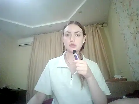 Snapshot of Lisanta chatting on July 2026 09:03:02 PM Lisanta online show from July 2026 09:03:02 PM