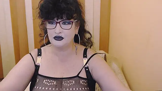 Snapshot of QuuenOfSin chatting on October 2025 08:49:02 PM QuuenOfSin online show from October 2025 08:49:02 PM