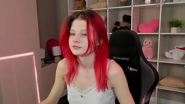Bonnie Hernandez online show from May 2026 09:25:01 AM