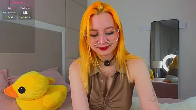 TwinkleFox online show from May 2026 09:50:02 AM