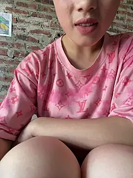 hoaithu1 online show from April 2026 07:33:01 AM