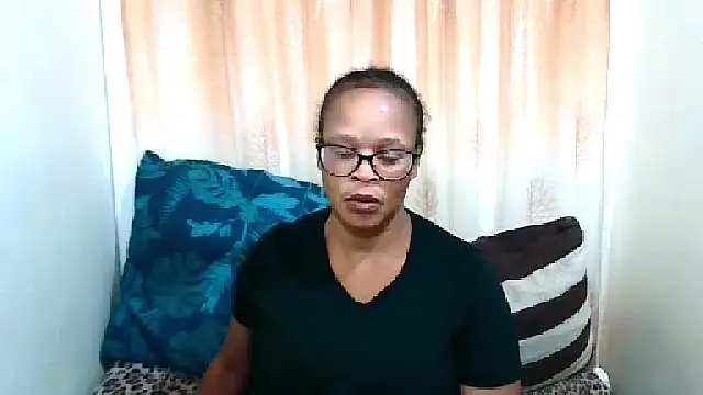 Snapshot of Ebony_Bloom69 chatting on June 2026 05:09:02 AM Ebony Bloom69 online show from June 2026 05:09:02 AM