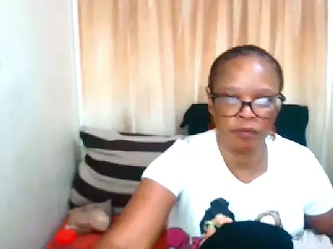 Snapshot of Ebony_Bloom69 chatting on July 2026 05:14:02 AM Ebony Bloom69 online show from July 2026 05:14:02 AM