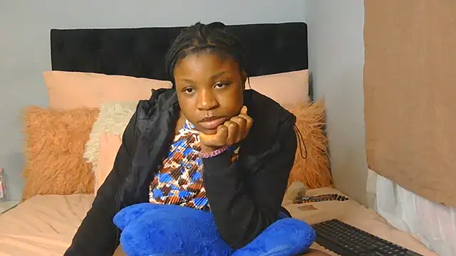 Snapshot of julianaa19 chatting on May 2026 04:57:04 PM julianaa19 online show from May 2026 04:57:04 PM
