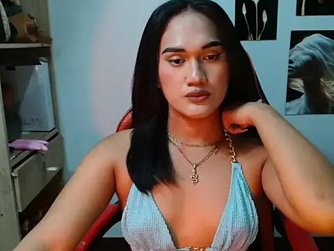YourHot Nica online show from April 2026 03:38:02 PM