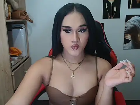 YourHot Nica online show from May 2026 05:10:02 PM