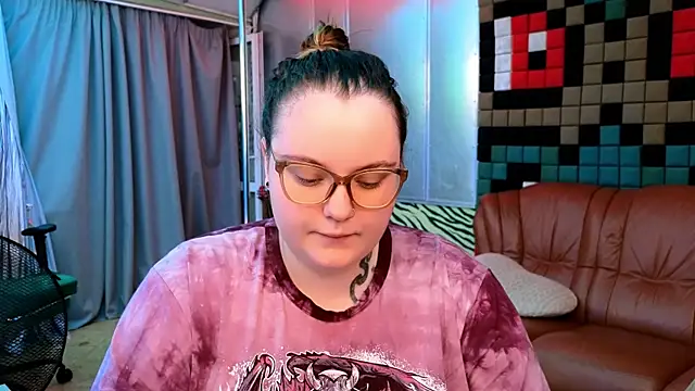 Snapshot of CatherineClaire chatting on July 2026 04:16:01 PM CatherineClaire online show from July 2026 04:16:01 PM