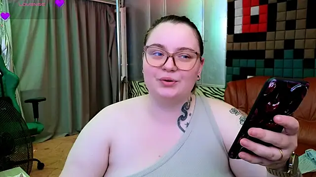 Snapshot of CatherineClaire chatting on July 2026 04:16:01 PM CatherineClaire online show from July 2026 04:16:01 PM