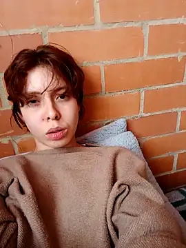 yiuu22222 online show from April 2026 08:21:01 PM