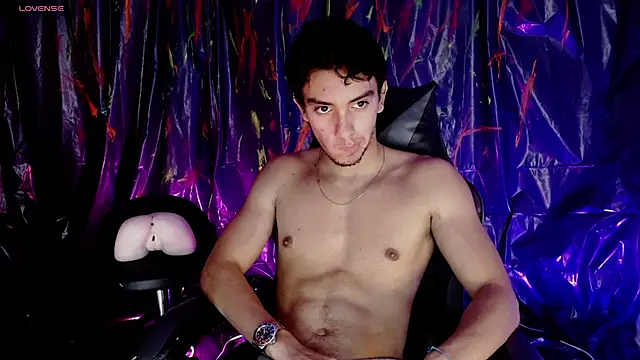 Snapshot of dante_18cm_ chatting on May 2026 12:37:01 AM dante 18cm online show from May 2026 12:37:01 AM