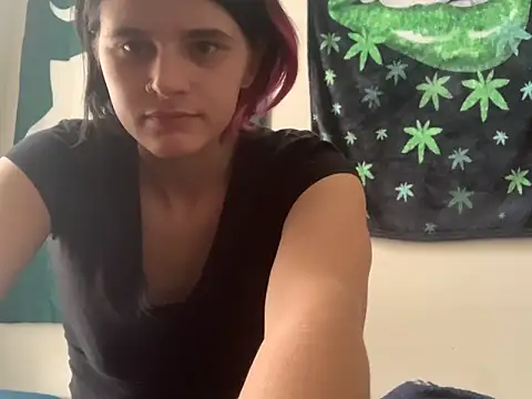 Riot2123 online show from May 2026 11:10:01 PM