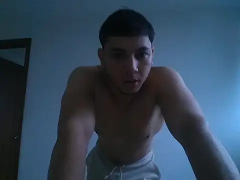Snapshot of Maxx_valiant chatting on April 2026 11:24:01 AM Maxx valiant online show from April 2026 11:24:01 AM