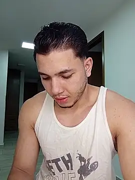 Snapshot of Maxx_valiant chatting on May 2026 11:15:01 AM Maxx valiant online show from May 2026 11:15:01 AM