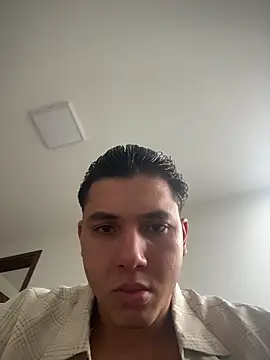 Snapshot of Maxx_valiant chatting on May 2026 02:15:02 PM Maxx valiant online show from May 2026 02:15:02 PM
