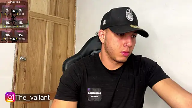 Snapshot of Maxx_valiant chatting on July 2026 01:23:02 AM Maxx valiant online show from July 2026 01:23:02 AM