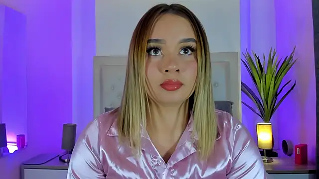 Snapshot of Sofia_pamela_ chatting on July 2026 07:38:01 PM Sofia pamela online show from July 2026 07:38:01 PM