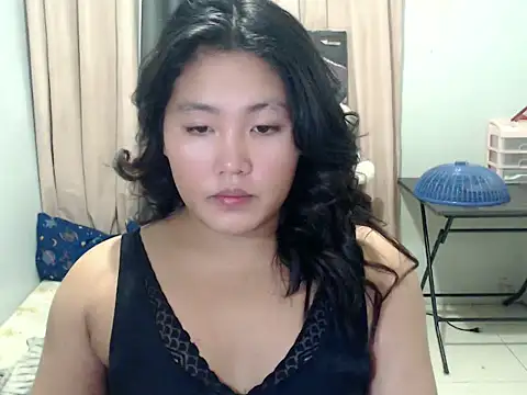 Snapshot of YourBaby_Eva chatting on June 2026 05:56:01 AM YourBaby Eva online show from June 2026 05:56:01 AM