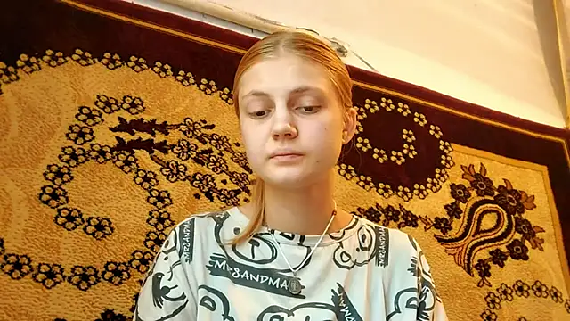 Snapshot of LunaLaday chatting on July 2026 02:57:02 AM LunaLaday online show from July 2026 02:57:02 AM