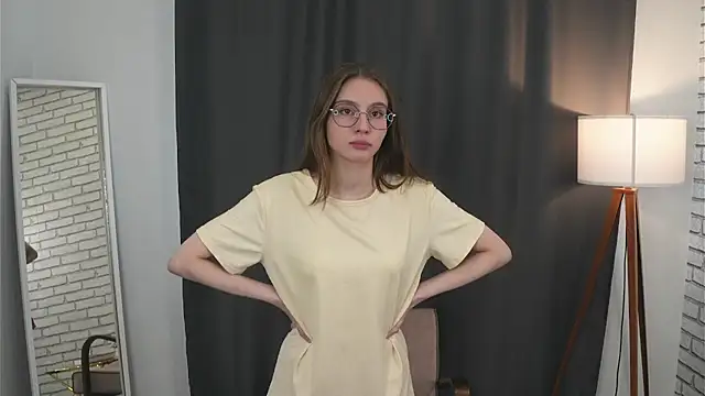 LoveEvinger online show from April 2026 03:20:02 AM