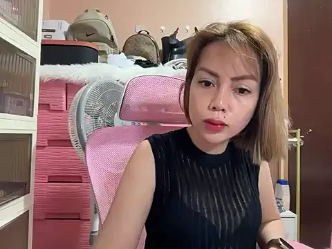 Snapshot of sweet_glam chatting on July 2026 07:59:02 AM sweet glam online show from July 2026 07:59:02 AM