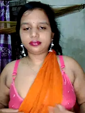 Nigar Hatun online show from May 2026 06:01:02 PM