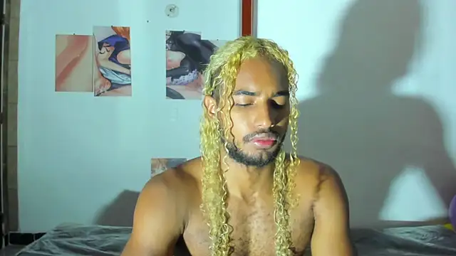 Snapshot of salvatore_amator chatting on May 2026 04:53:01 AM salvatore amator online show from May 2026 04:53:01 AM