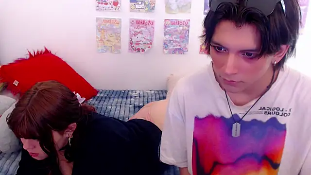 Snapshot of raven_n_matt chatting on June 2026 07:35:01 PM raven n matt online show from June 2026 07:35:01 PM