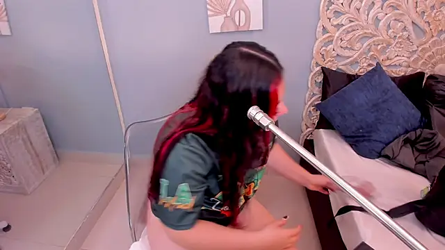 Snapshot of Sabrinna_fox chatting on May 2026 07:22:01 PM Sabrinna fox online show from May 2026 07:22:01 PM