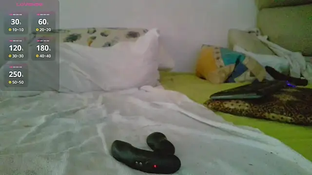 Snapshot of canarito18 chatting on July 2026 03:05:02 PM canarito18 online show from July 2026 03:05:02 PM
