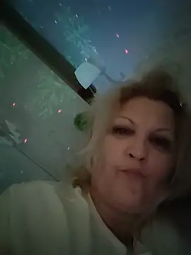 Divineblond online show from February 2026 04:49:01 PM