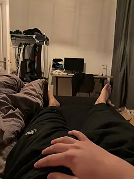 alwayshorny21 online show from April 2026 07:55:02 PM