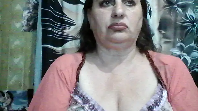 Snapshot of LoaqLovew chatting on June 2026 08:34:02 AM LoaqLovew online show from June 2026 08:34:02 AM