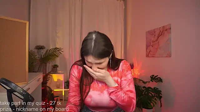 Snapshot of BettyMarlowe chatting on June 2026 05:32:02 AM BettyMarlowe online show from June 2026 05:32:02 AM