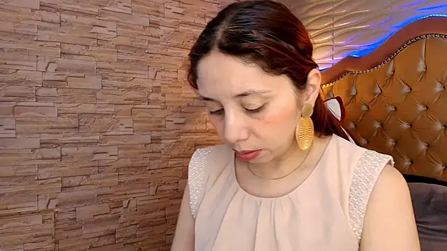 Snapshot of stephaniesun_ chatting on April 2026 12:40:01 PM stephaniesun online show from April 2026 12:40:01 PM