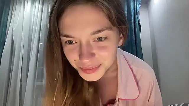 Snapshot of MonaNox chatting on June 2026 09:47:02 PM MonaNox online show from June 2026 09:47:02 PM