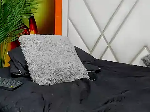 Snapshot of mia_klein1 chatting on April 2026 01:58:02 AM mia klein1 online show from April 2026 01:58:02 AM