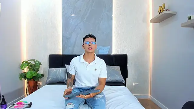 Alan Salazar online show from May 2026 05:34:02 PM