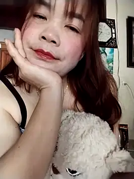 Snapshot of Squirt107 chatting on April 2026 02:37:02 AM Squirt107 online show from April 2026 02:37:02 AM